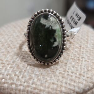 Elegant Silver and Green Chrome Chalcedony Stone Ring